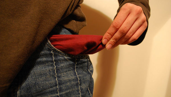 El coste para el bolsillo que tiene invertir en deuda publica con rentabilidad negativa