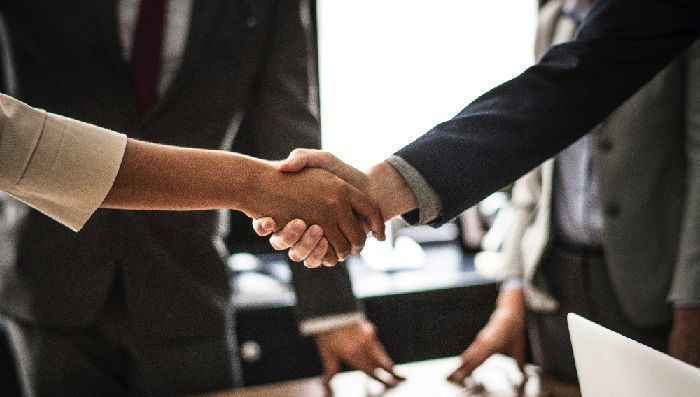 Cuánto confían los inversores en las industrias de servicios financieros
