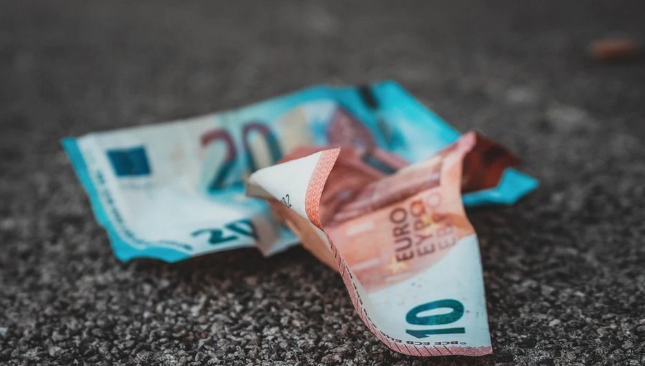 Depósitos y ahorro financiero: así ha sido su relación en las tres grandes crisis