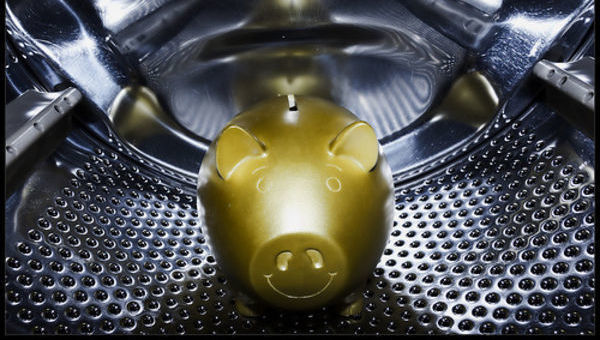 ¿Cuánta gente invierte más de 8.000 anuales en su plan de pensiones?